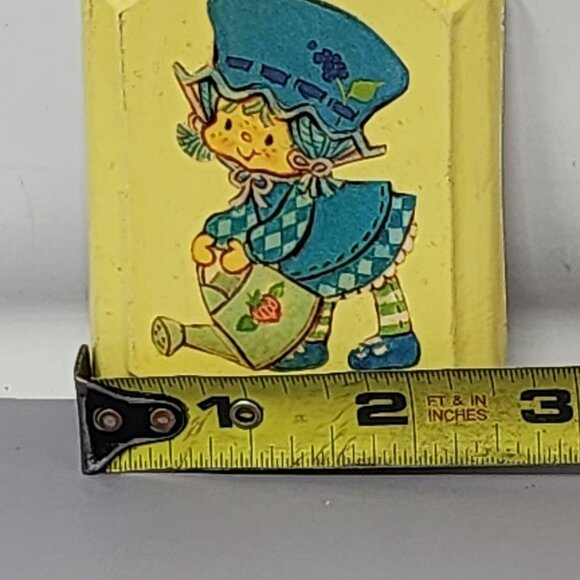 Vintage‎ Strawberry Shortcake Chalkware Wall Plaques Set – Yellow Background - Picture 8 of 9